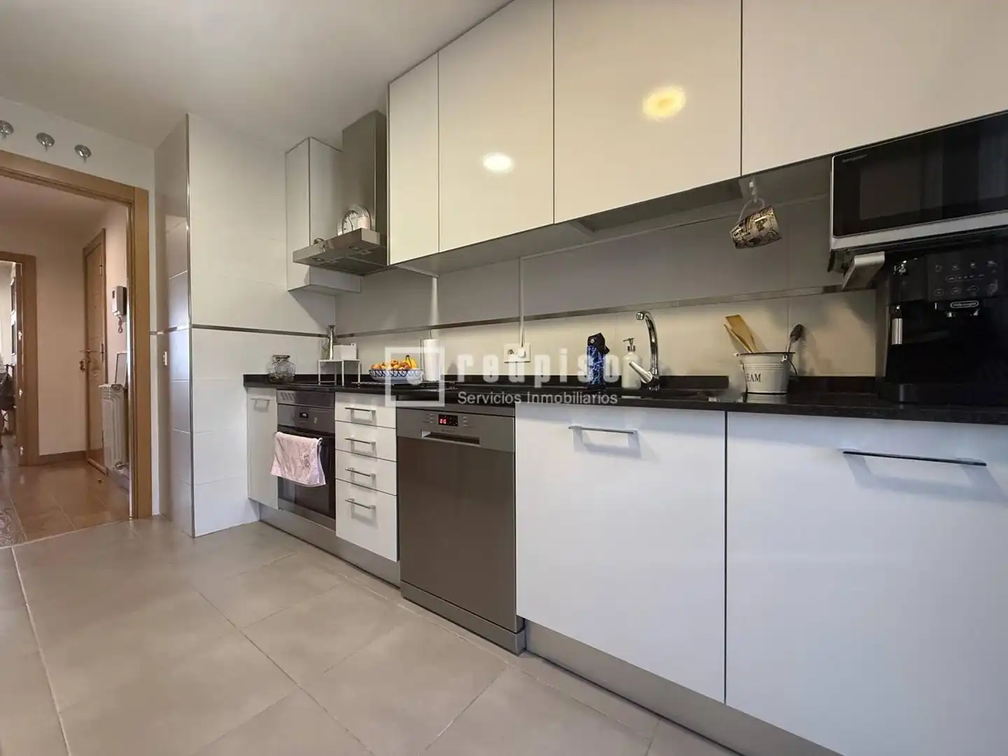 Cocina de Piso en venta en Colmenar Viejo con Aire acondicionado, Calefacción y Jardín privado