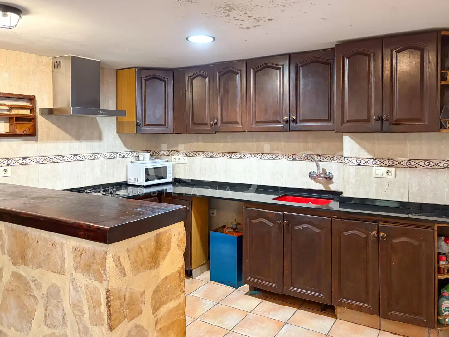 Cuina de Casa o xalet en venda en Ontinyent amb Aire condicionat, Traster i Moblat