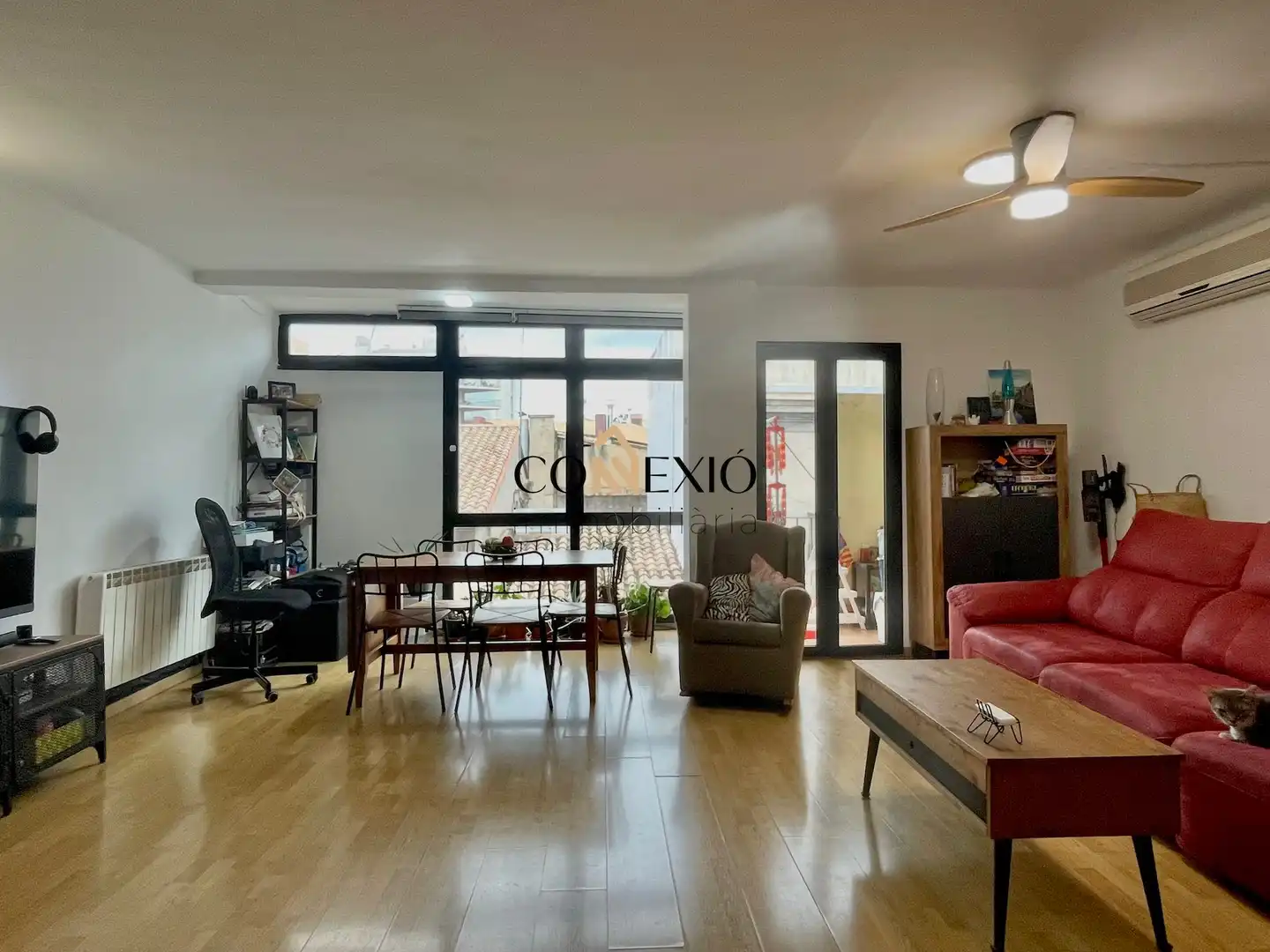 Sala d'estar de Àtic en venda en Girona amb Aire condicionat, Calefacció i Parquet