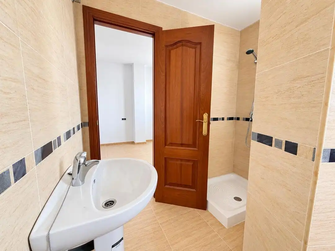 Bathroom of Flat for sale in Periana, Málaga