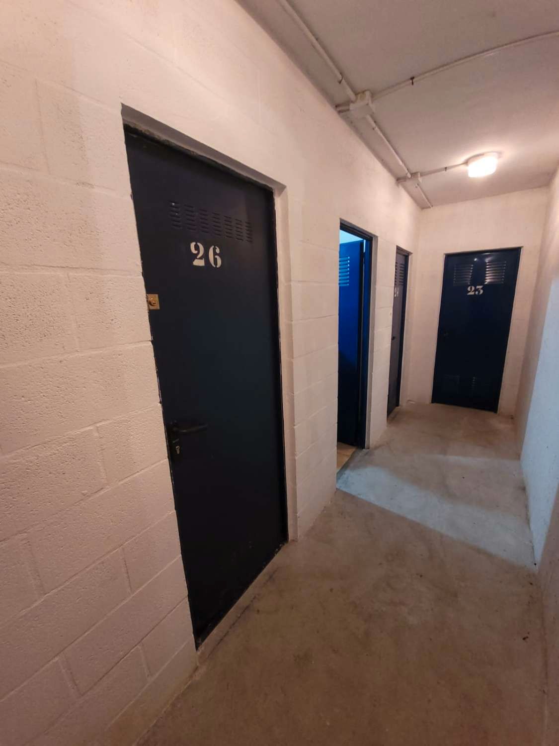 Box room for sale in Paseo Marítimo de Levante