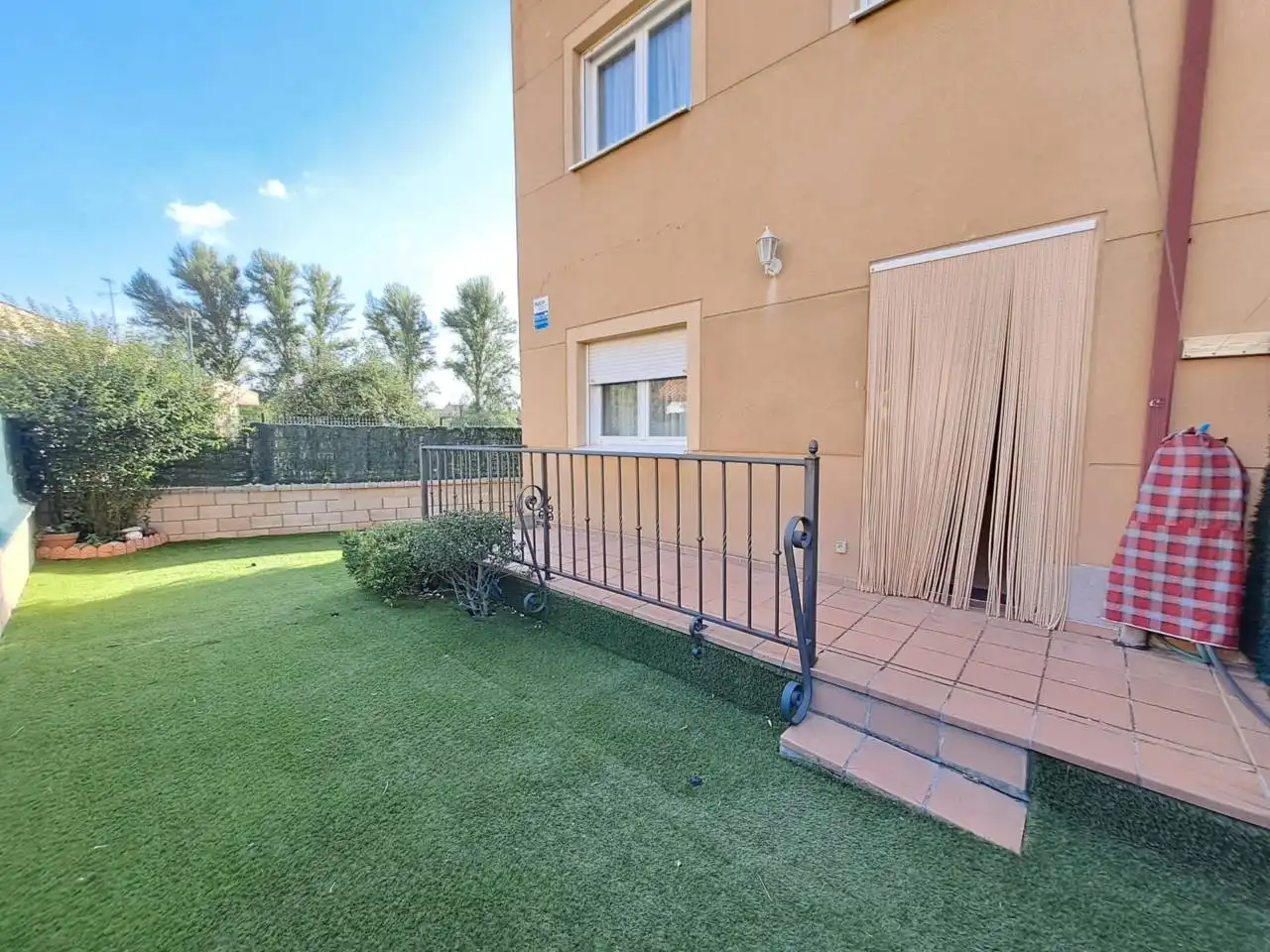 Jardín de Casa adosada en venta en Villagonzalo Pedernales con Calefacción, Jardín privado y Terraza
