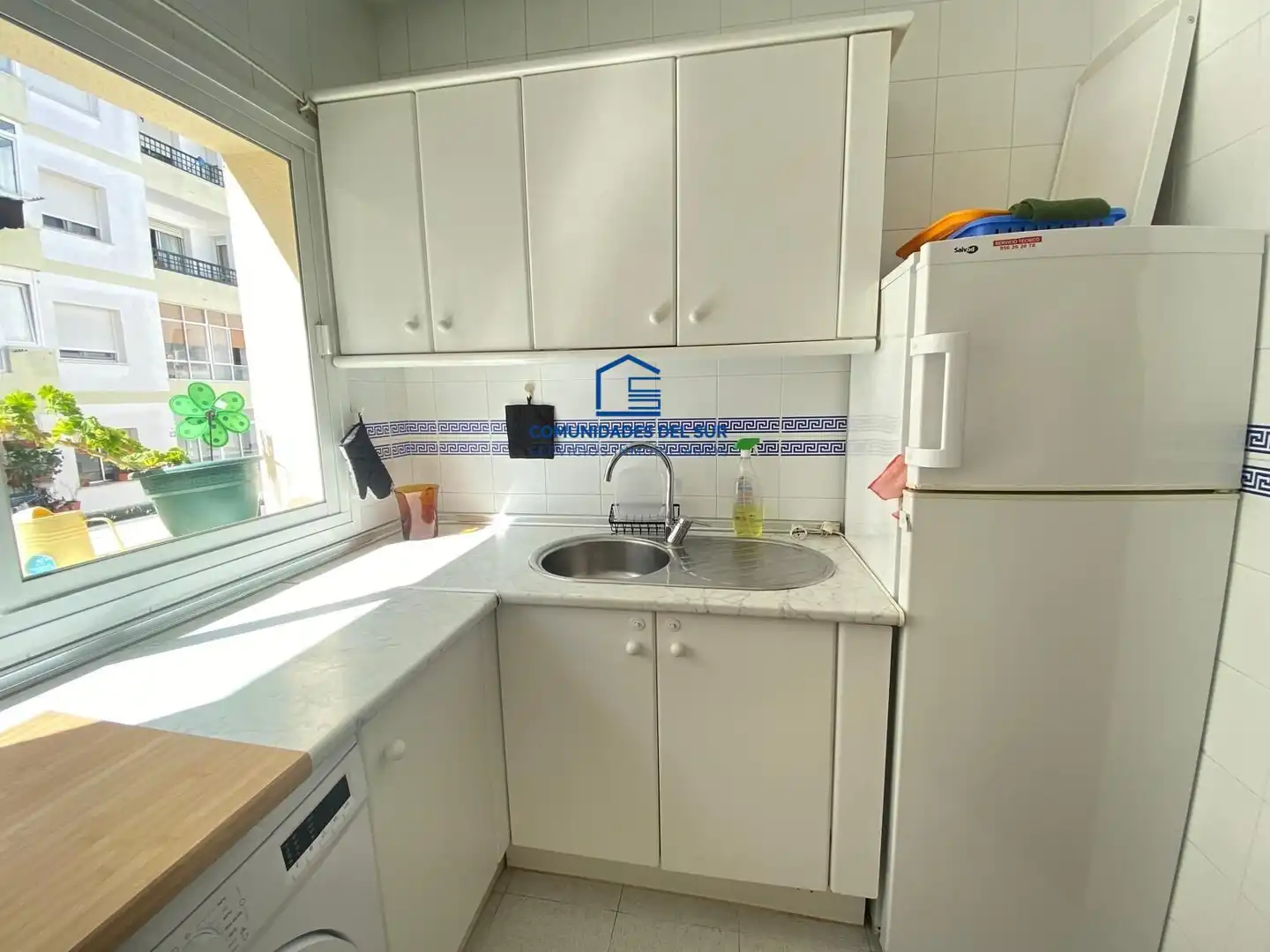 Cuina de Apartament de lloguer en Cádiz amb Aire condicionat, Calefacció i Moblat