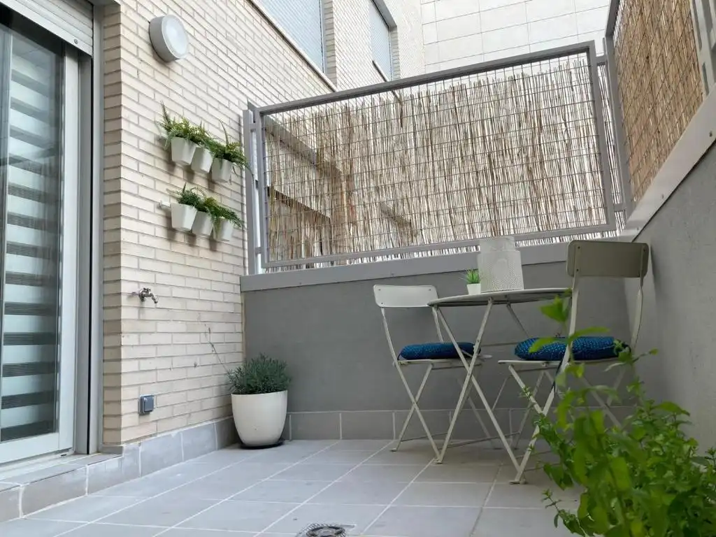 Flat with terrace to rent in Casco Histórico