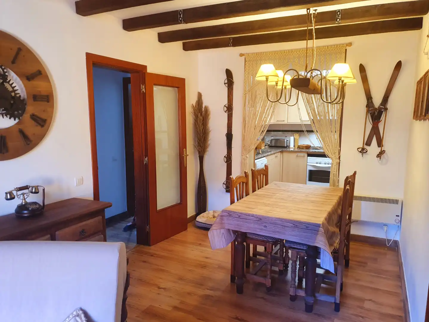 Comedor de Piso de alquiler en Alp con Jardín privado, Amueblado y Balcón