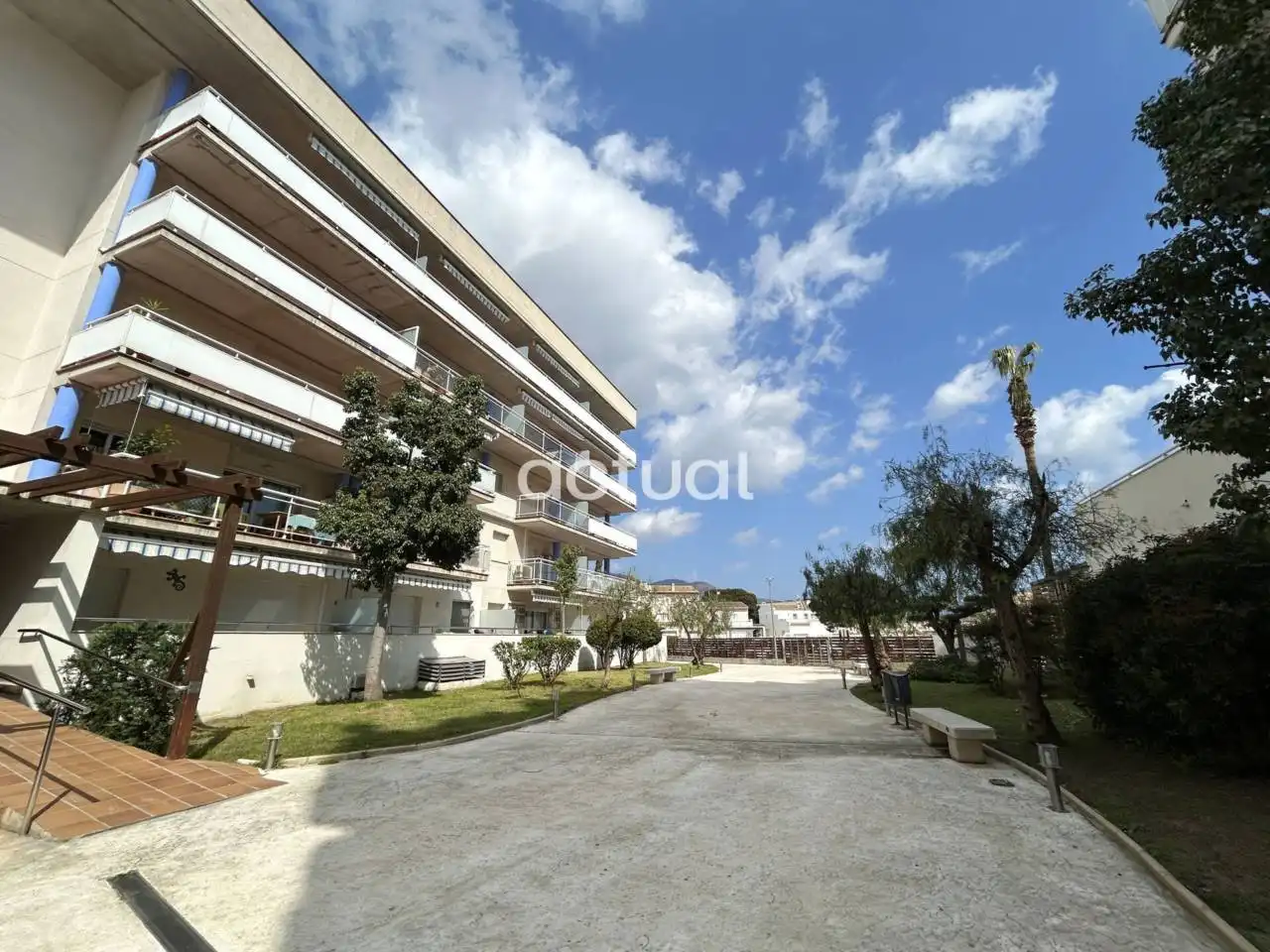 Apartamento con terraza en venta en Avenida port canigó, imagen 17
