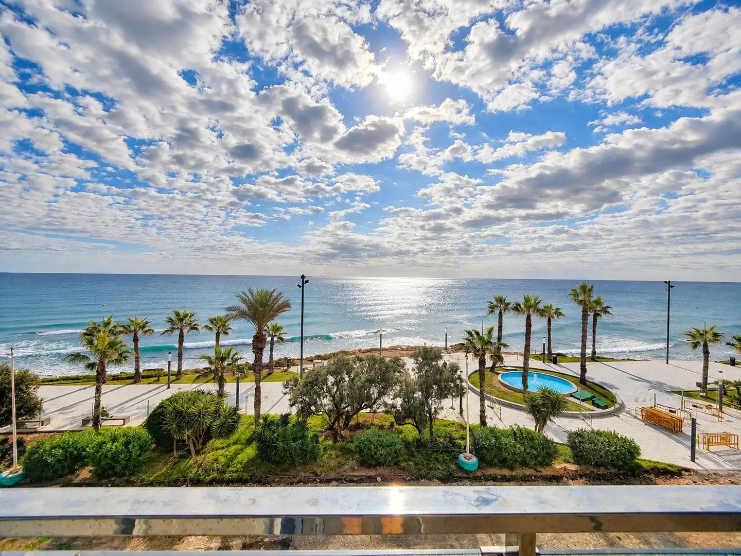 Vista exterior de Apartamento en venta en Torrevieja con Calefacción, Terraza y Amueblado