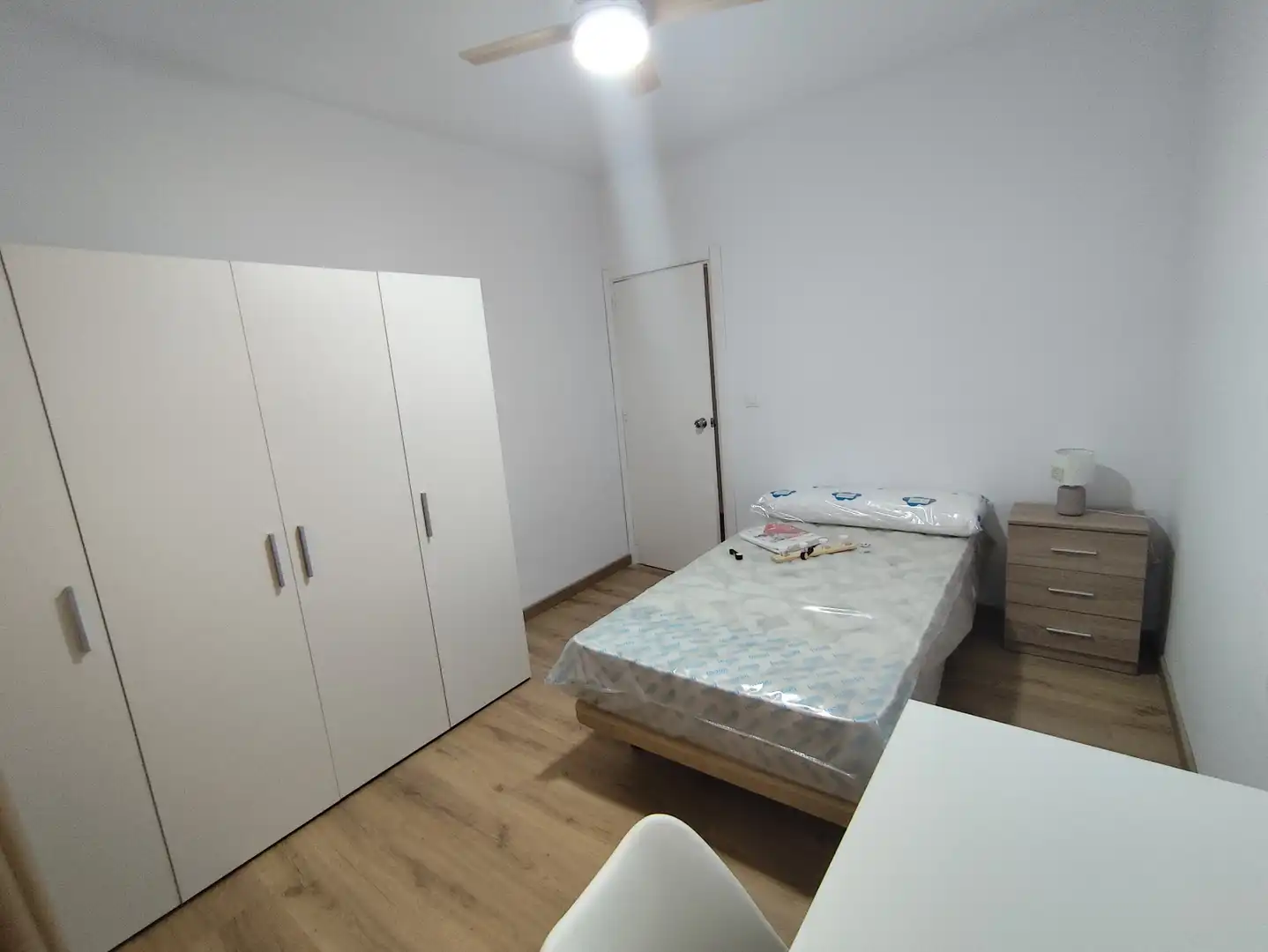 Habitación de Piso de alquiler en Úbeda con Aire acondicionado, Amueblado y Horno