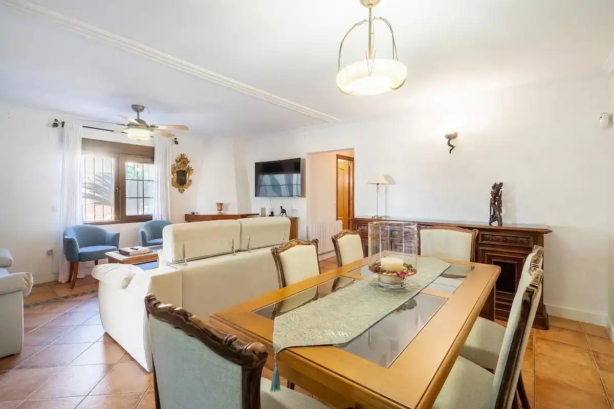 Sala d'estar de Casa o xalet de lloguer en Torrevieja amb Aire condicionat, Calefacció i Jardí privat