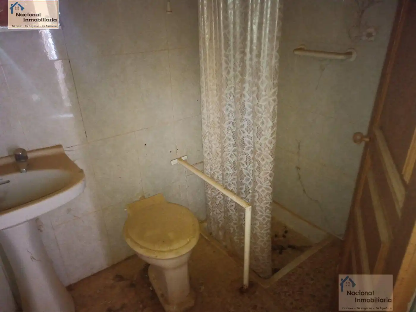 Bany de Casa o xalet en venda en Villacarralón