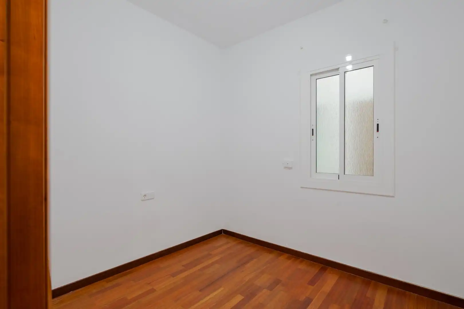 Habitación de Piso en venta en Esplugues de Llobregat con Balcón