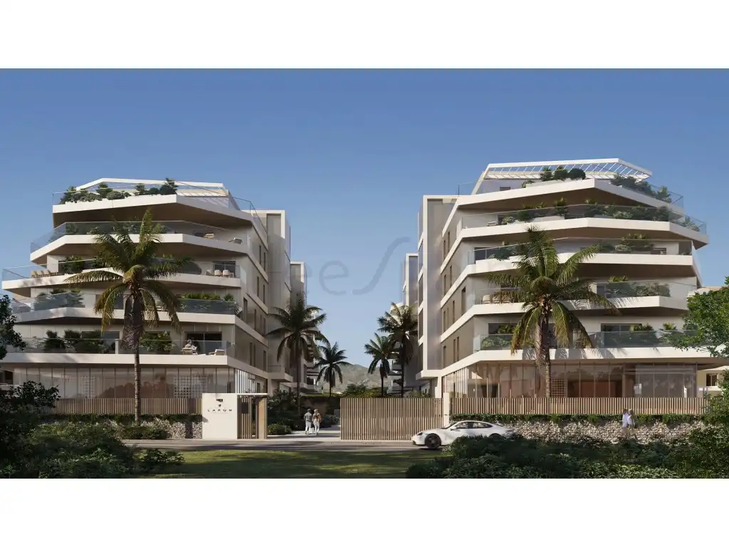 Apartamento con ascensor en venta en Calle Benajarafe, imagen 4