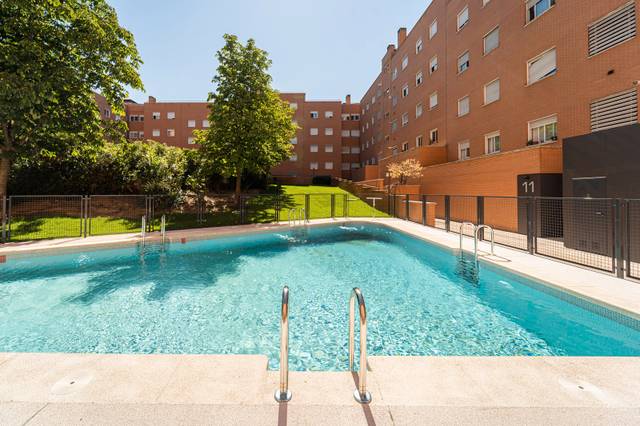 Piso en Alquiler en Estocolmo, 11 en Parque Oeste - Fuente Cisneros