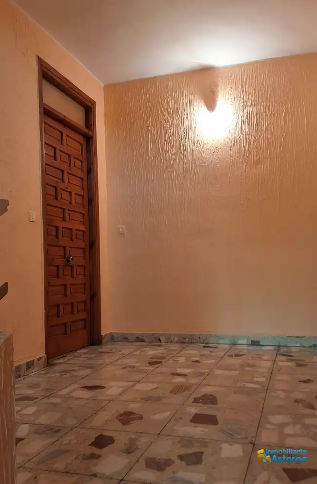 Piso de alquiler en Astorga con Calefacción, Terraza y Amueblado