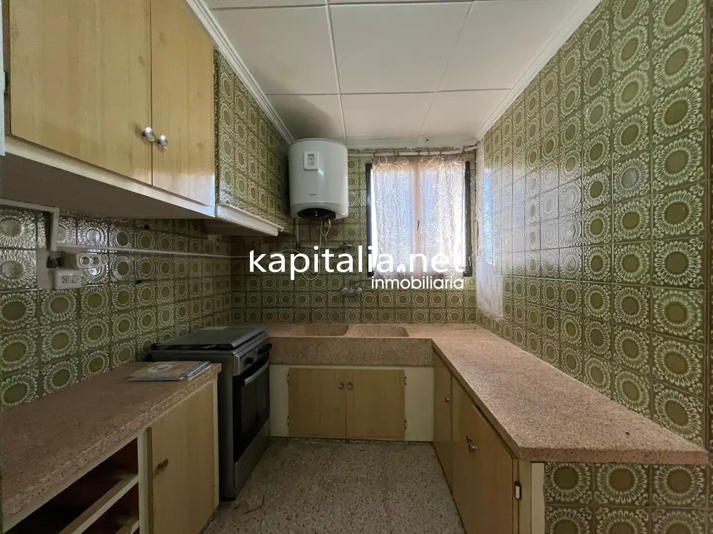 Cuina de Casa o xalet en venda en Ontinyent amb Traster i Piscina
