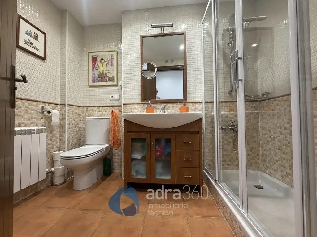 Bathroom of Flat for sale in Sojuela  with Heating, Private garden and Storage room