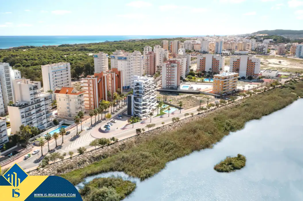 Apartament amb piscina en venda a Puerto Deportivo, imagen 20