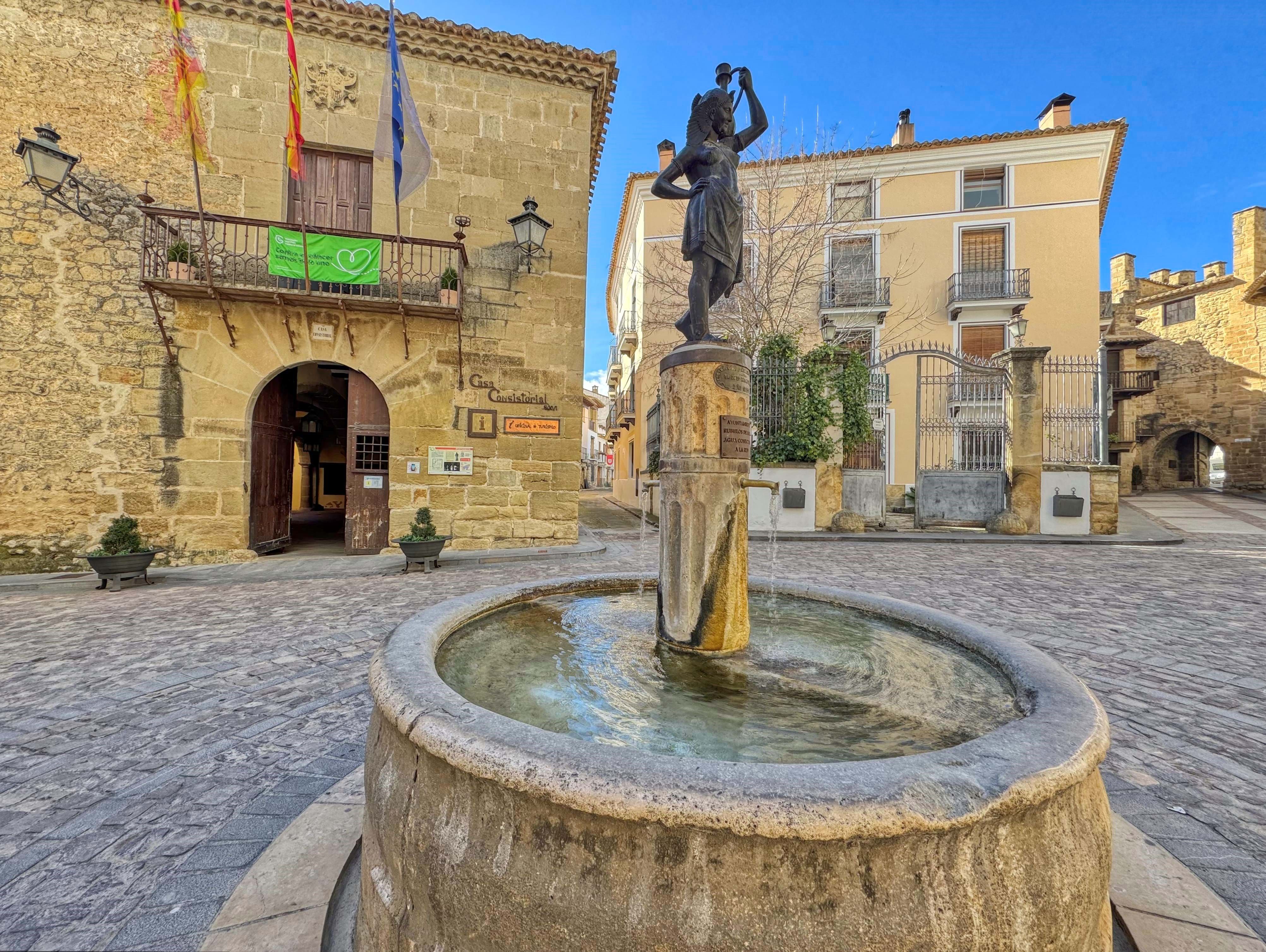 Exterior view of Building for sale in Rubielos de Mora