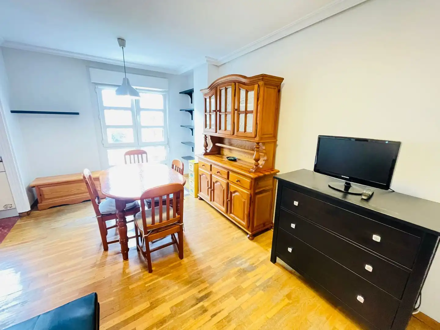 Esszimmer von Wohnungen zum Verkauf in Gijón  mit Heizung und Parkett