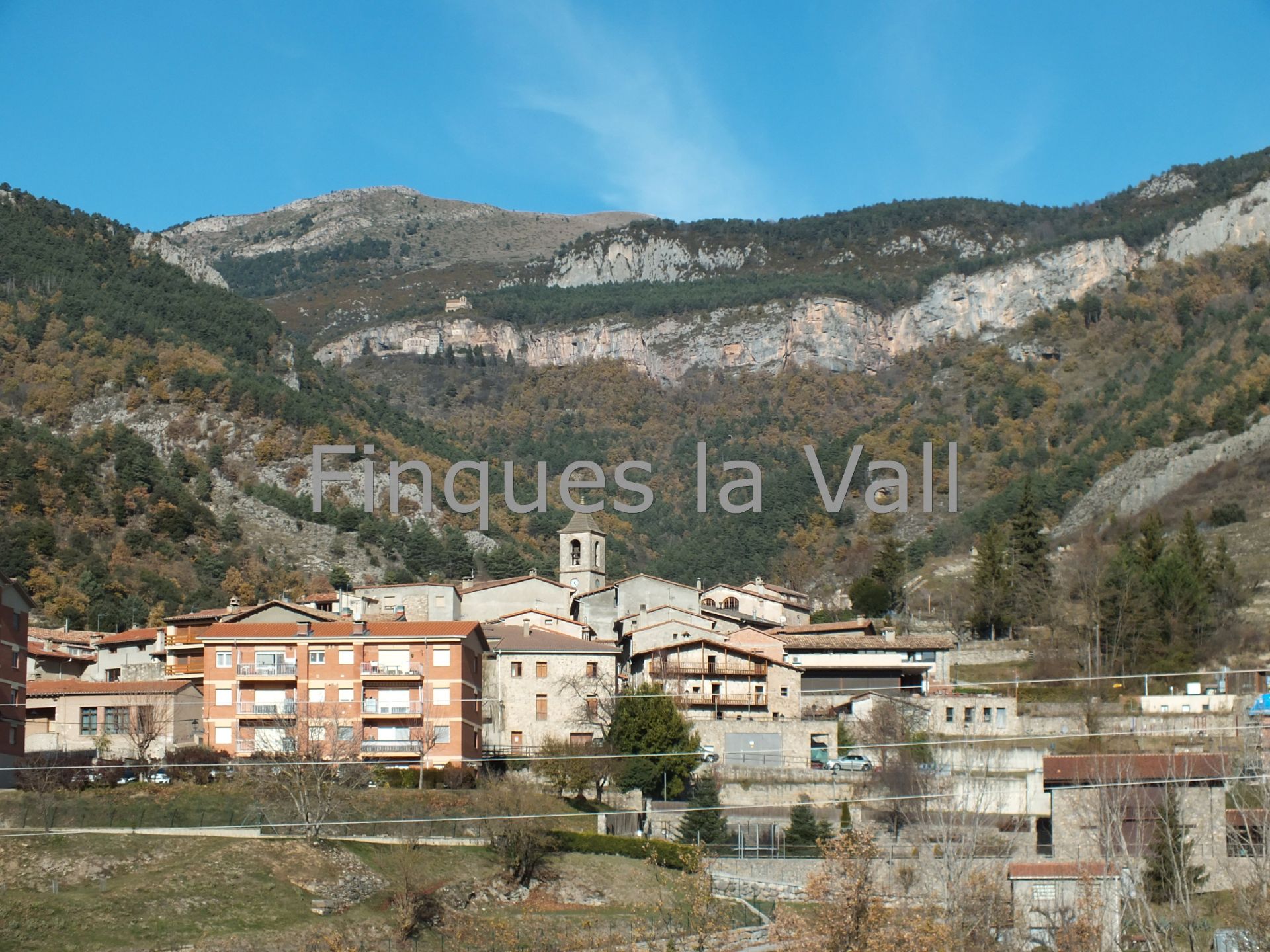 Exterior view of House or chalet for sale in Gombrèn  with Balcony