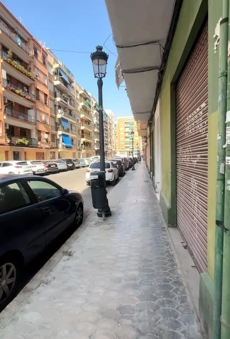 Traster en venda a Calle POETA ALBEROLA, Nou Moles