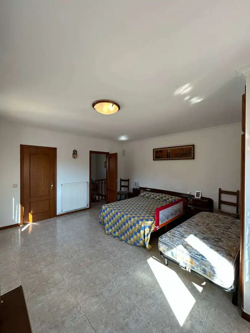 House with pool for sale in Requesens, imagen 14
