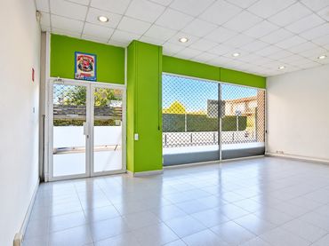 Gewerbefläche zur Miete in Sant Salvador d'Horta
