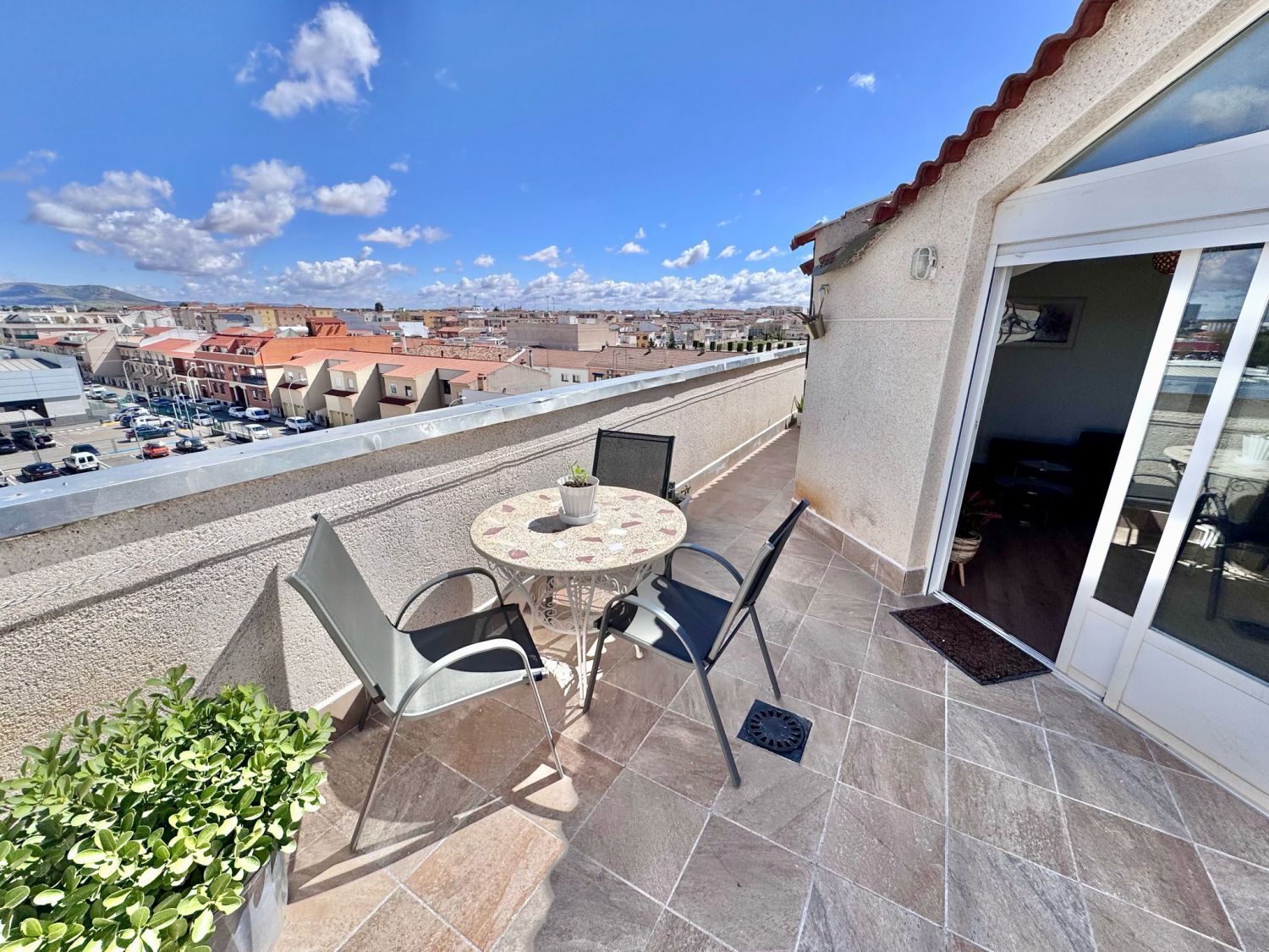 Terrace of Attic for sale in Valdepeñas  with Air Conditioner, Heating and Terrace