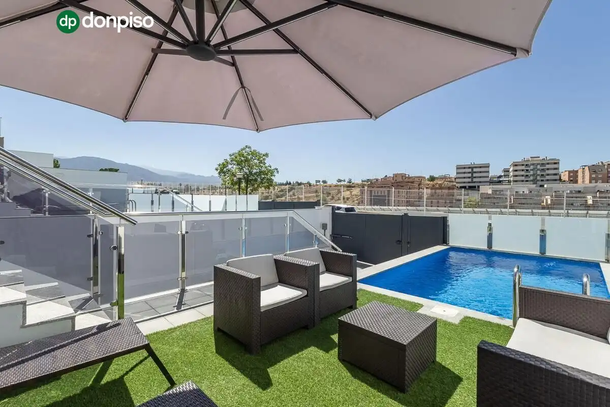 Villa avec terrasse à vendre à Calle Chimborazo, imagen 3