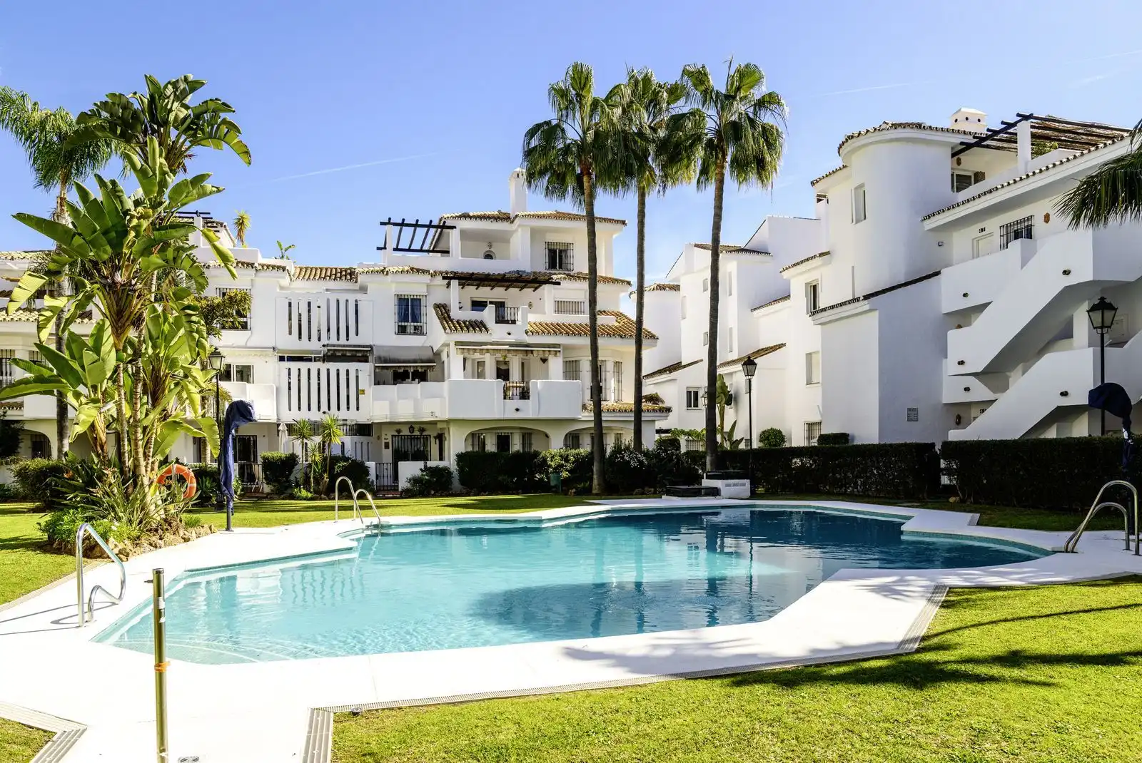 Àtic amb piscina en venda a Calle los Granados 18