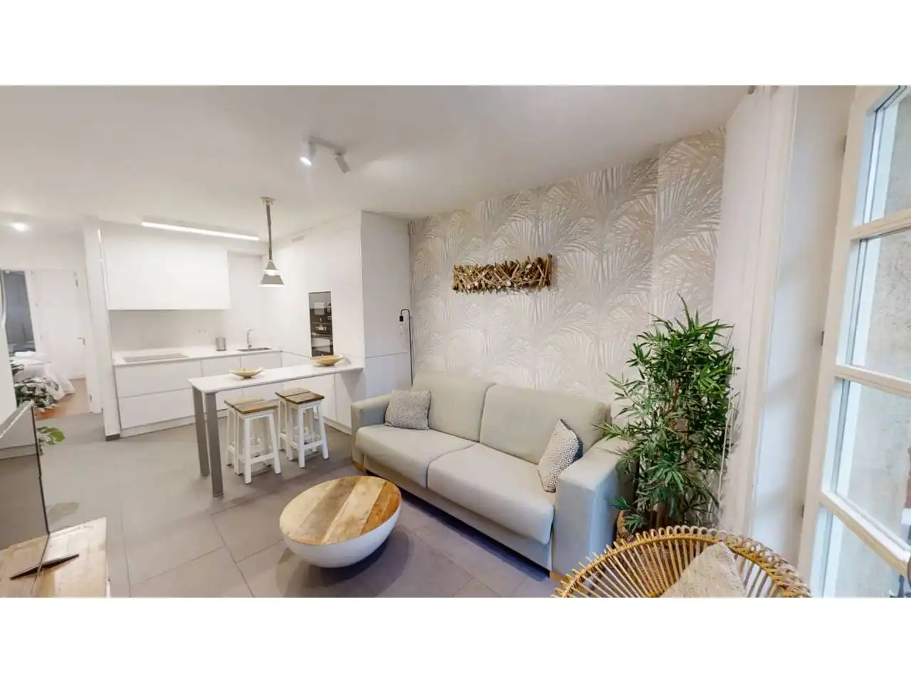 Sala d'estar de Pis en venda en Noia amb Calefacció, Moblat i Balcó