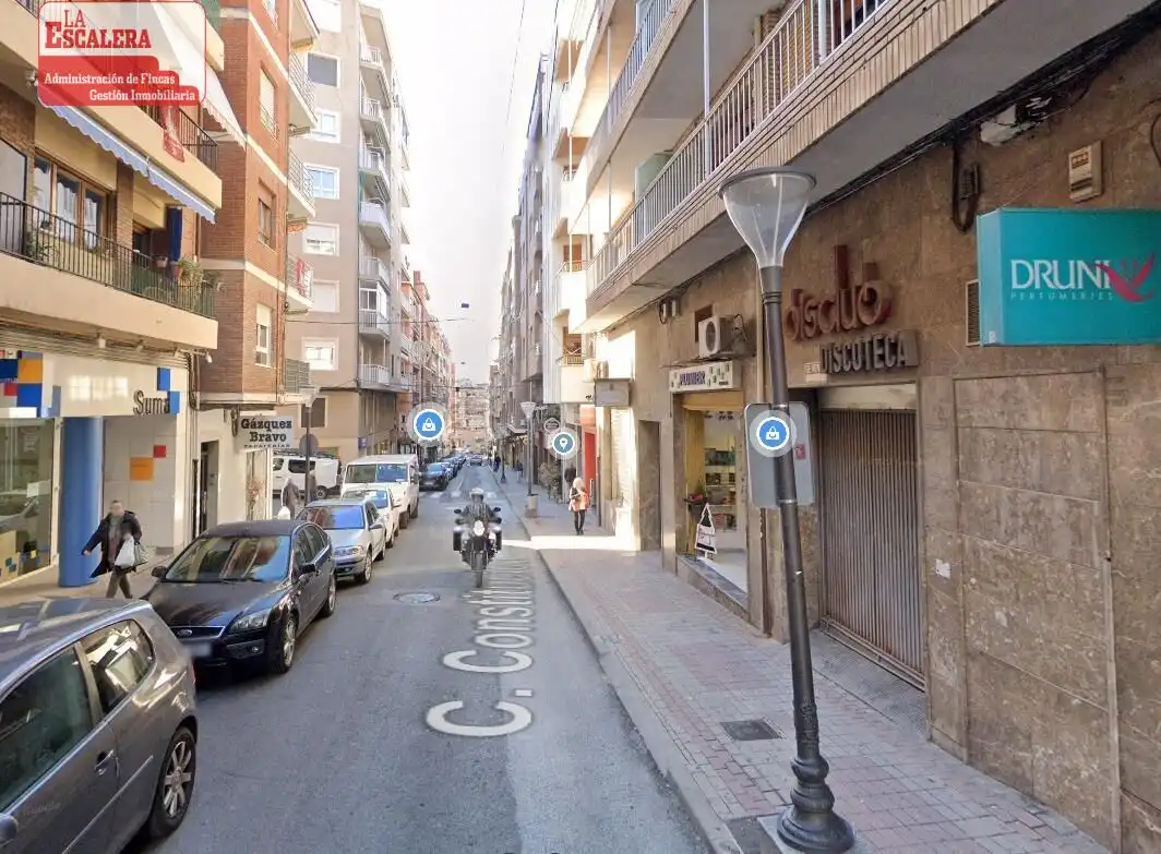 Local comercial en venda a Ibi, imagen 3