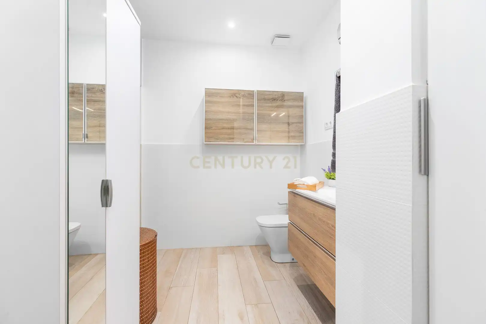 Bathroom of Apartments for sale in Mollet del Vallès  with Air Conditioner and Swimming Pool