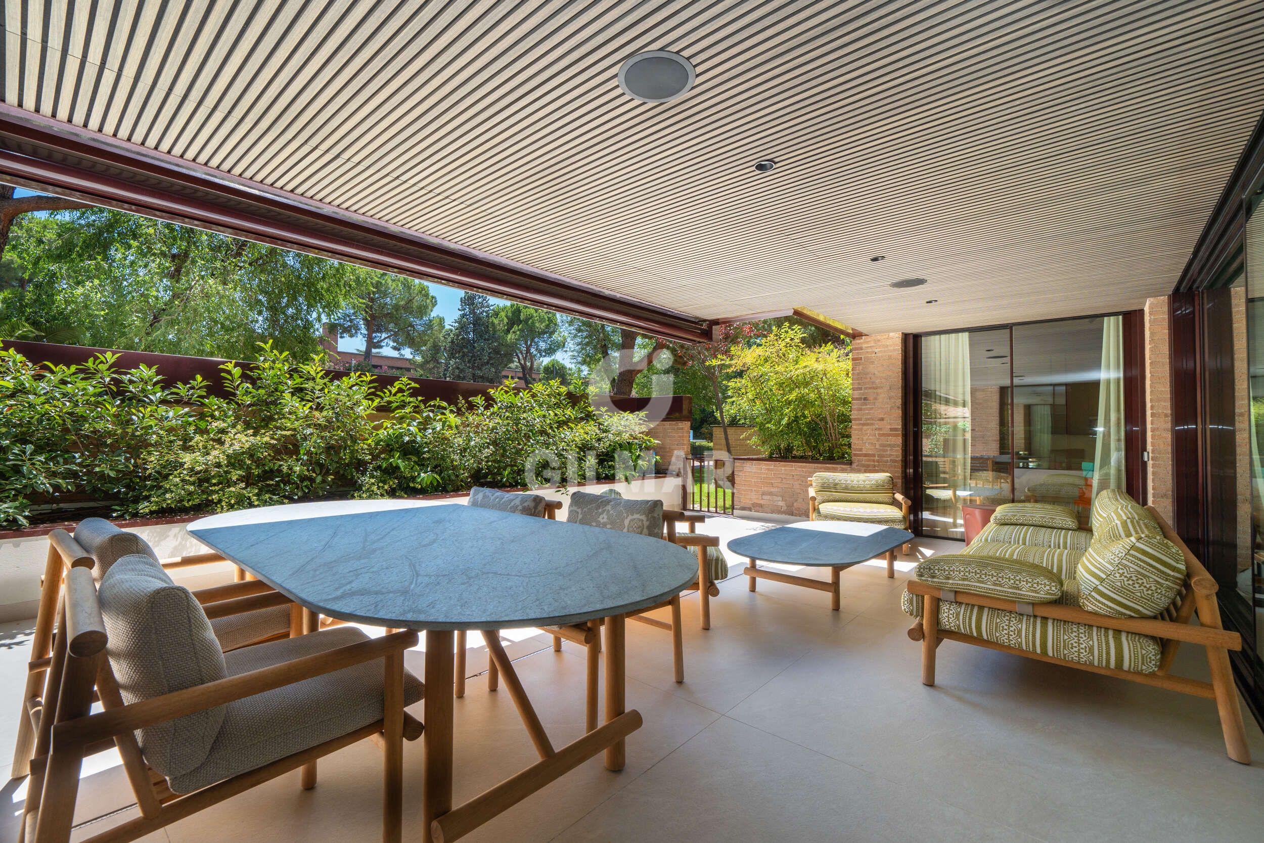 Terrace of Flat for sale in  Madrid Capital  with Heating, Private garden and Swimming Pool