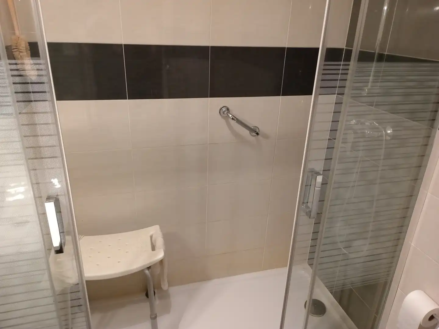 Bathroom of Flat for sale in Salamanca  with Heating, Furnished and Oven