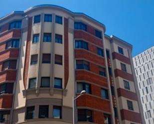 Exterior view of Flat for sale in  Pamplona / Iruña  with Oven, Washing machine and Microwave