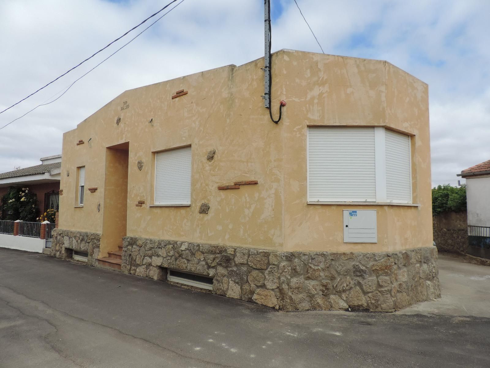 Exterior view of Building for sale in Santiz