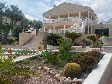 Casa amb jardí en venda a N/A