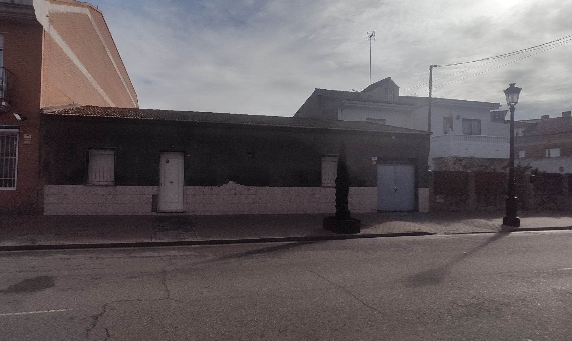 Außenansicht von Country house zum verkauf in Yeles mit Privatgarten und Abstellraum