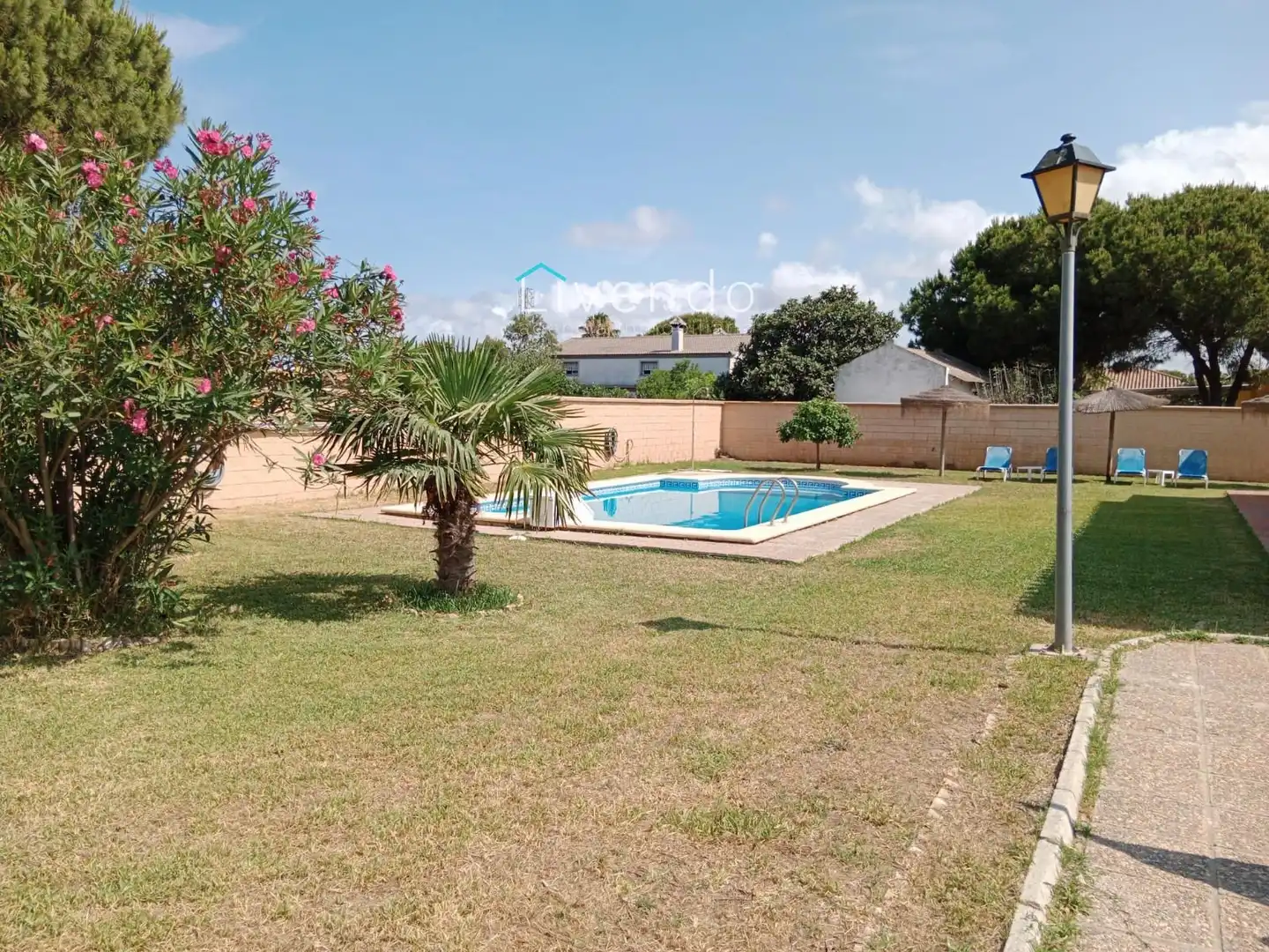 Piscina de Casa o chalet en venta en Chiclana de la Frontera con Piscina y Alarma