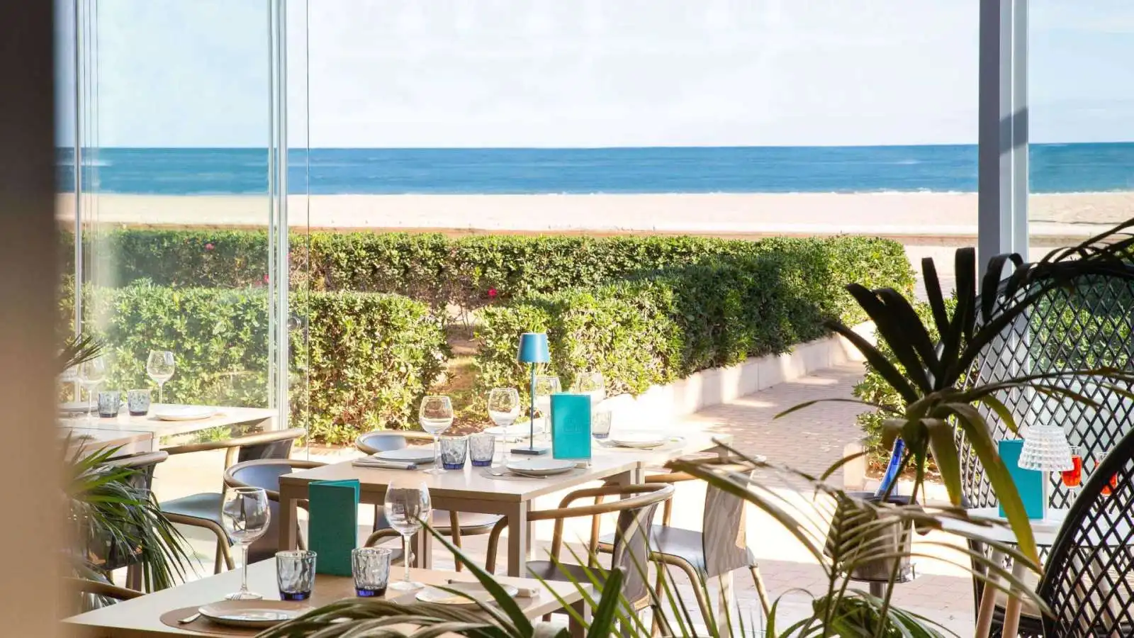 Terrace of Apartments for share in  Valencia Capital  with Air Conditioner, Heating and Terrace