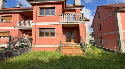 Foto 5 de Casa adosada en venta en Rua Os Anxos, O Carril, Vilagarcía de Arousa