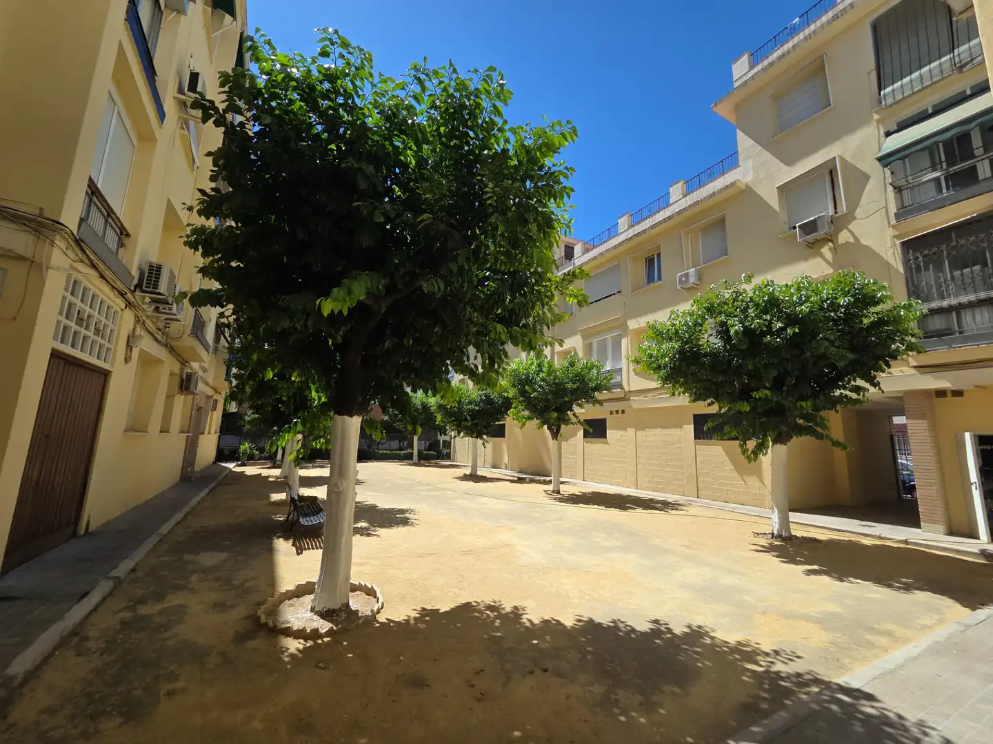 Parking de Piso en venta en Sevilla con Aire acondicionado, Calefacción y Terraza