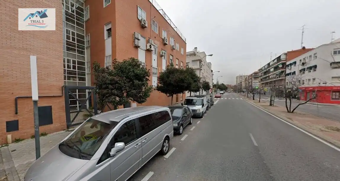 Gewerbefläche zum Verkauf in Calle de la Estafeta