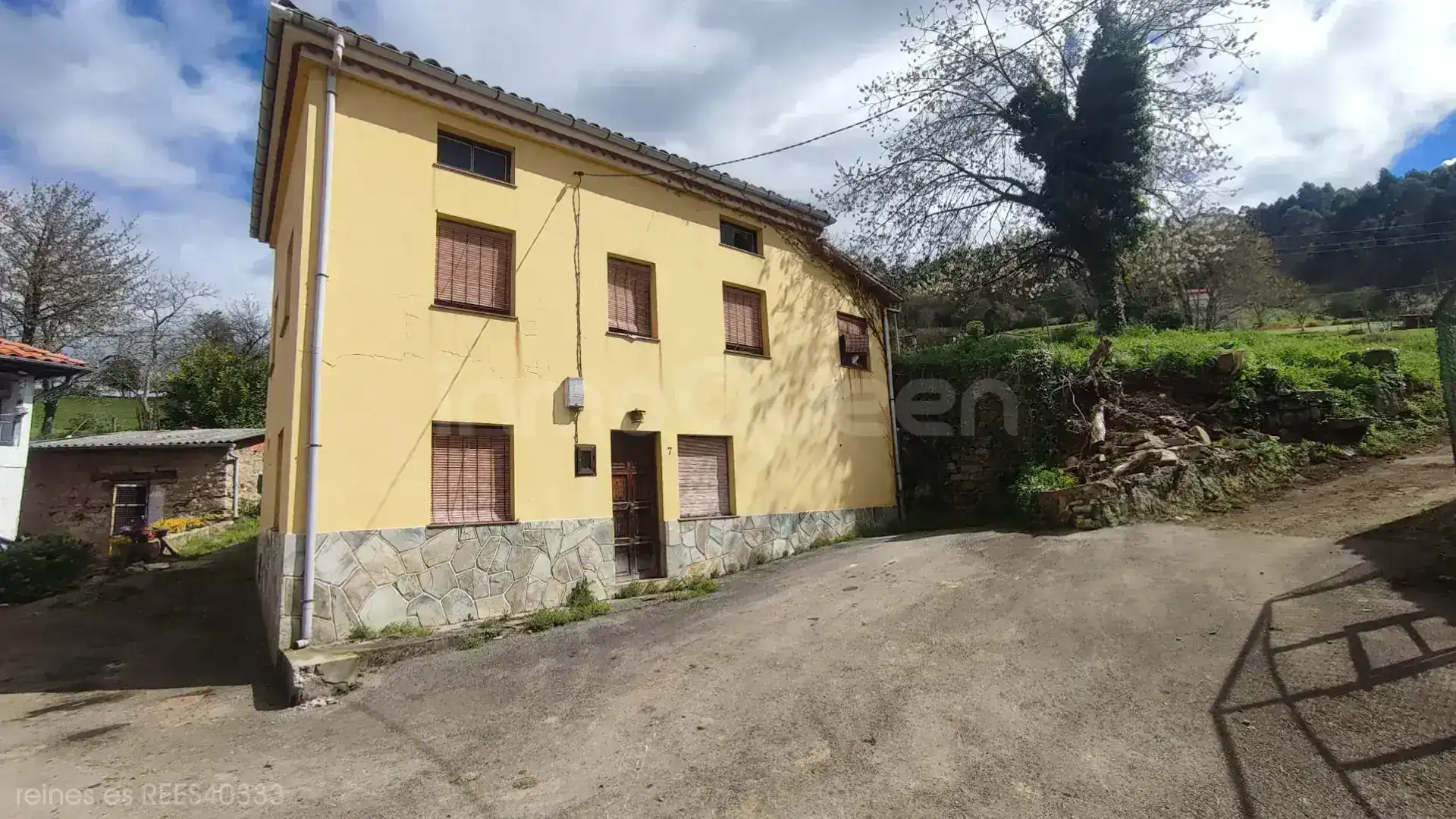 Vista exterior de Casa o chalet en venta en Candamo