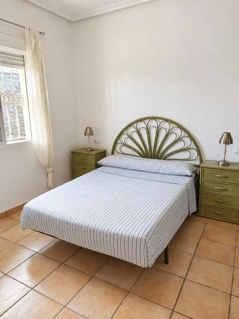 Casa o xalet de lloguer a Calle Calle Montes de León, Los Urrutias