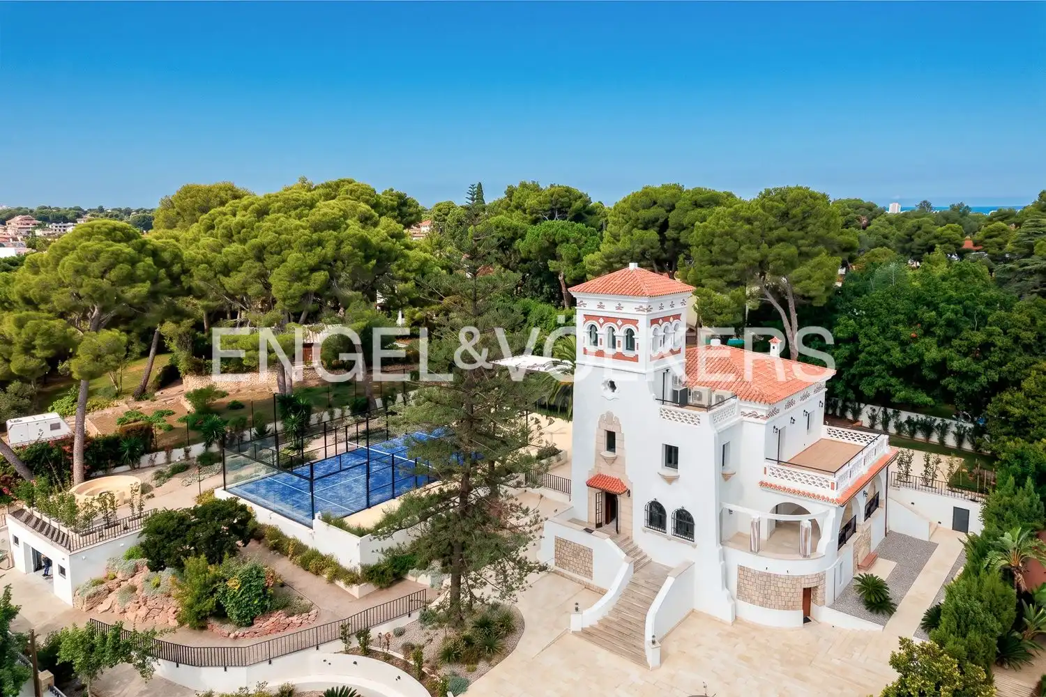 Exterior view of Houses for rent in Campolivar