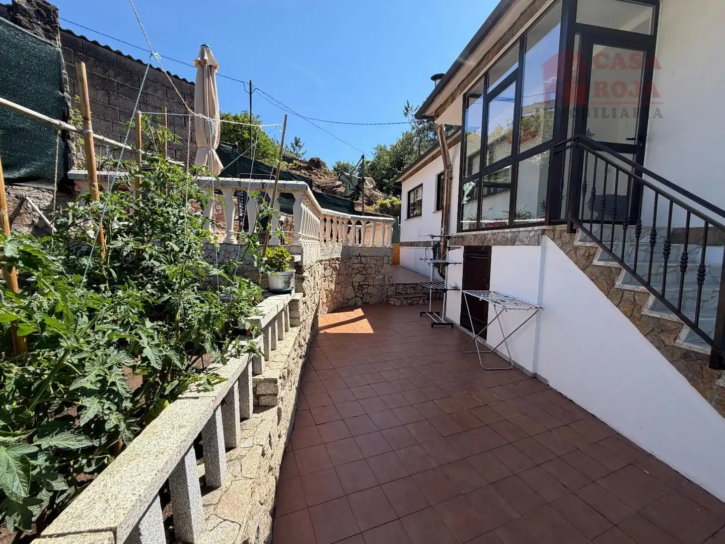 Terrassa de Casa o xalet en venda en Cangas  amb Calefacció, Terrassa i Moblat