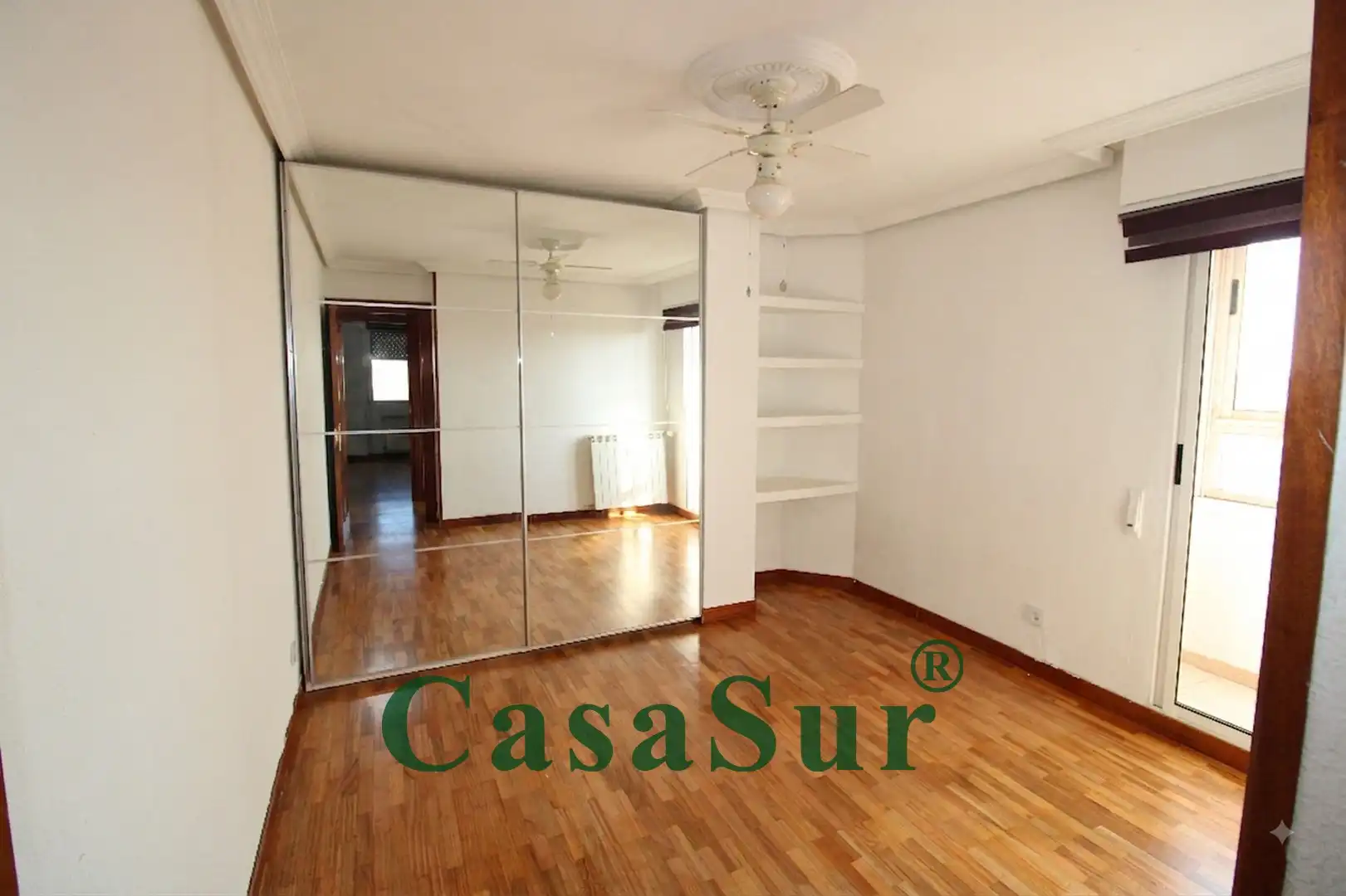 Dormitori de Pis en venda en Valladolid amb Calefacció, Parquet i Terrassa