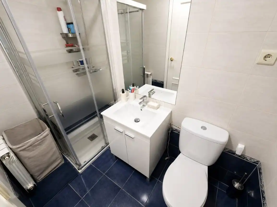 Bany de Pis en venda en Madrid amb Calefacció